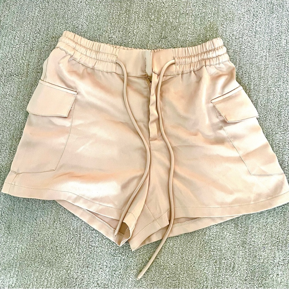 Zara creamish tan colored X Small shorts